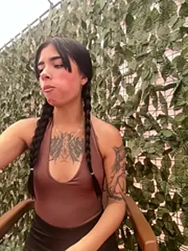 Shalom pink18 online show from March 20, 2026, 5:25 pm