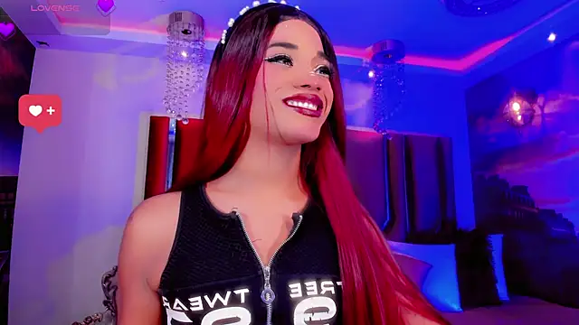Paola Delfino online show from July 6, 2026, 11:50 am