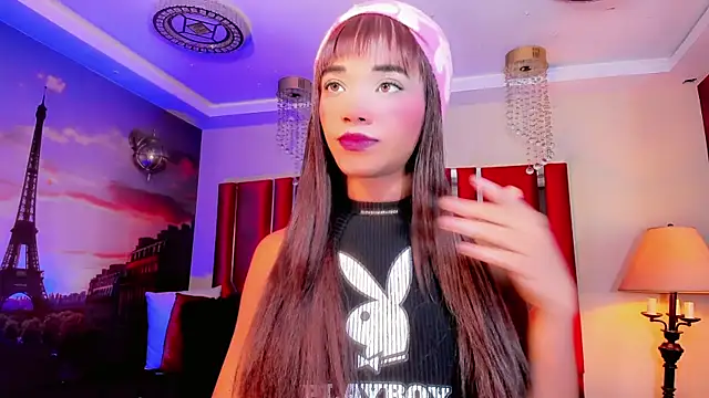 Paola Delfino online show from July 15, 2026, 11:17 am