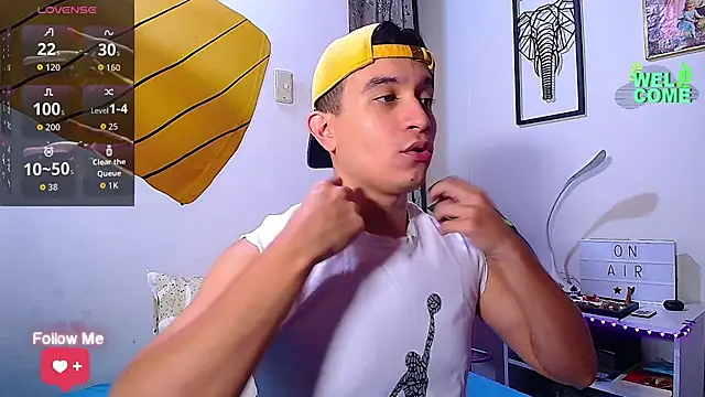 Max Parkerr online show from March 28, 2026, 12:22 am