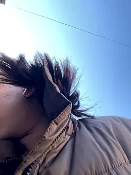 Taya lips online show from April 16, 2026, 6:25 am