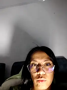 Scarleth moon online show from April 16, 2026, 5:41 am