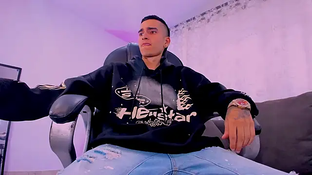 Ethann Boy online show from March 28, 2026, 7:59 pm