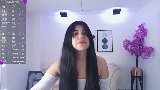 Snapshot of Kitty__meow chatting on April 7, 2026, 12:40 pm Kitty meow online show from April 7, 2026, 12:40 pm