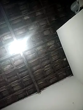 agatasafadaa online show from April 17, 2026, 3:42 am