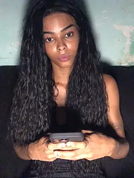 viczinaofc online show from April 13, 2026, 3:32 am