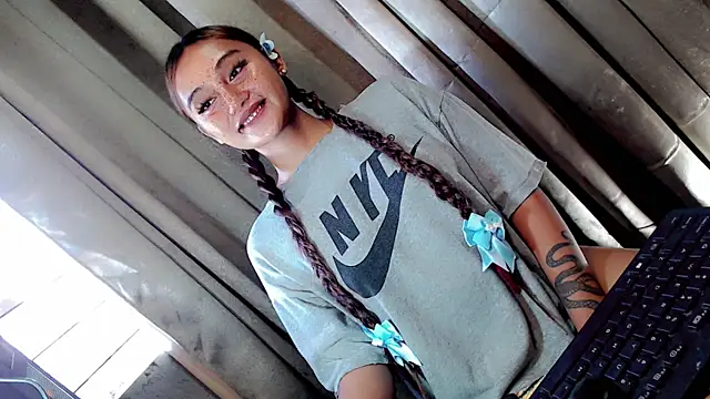 Jessicasfantasy online show from April 5, 2026, 1:56 am