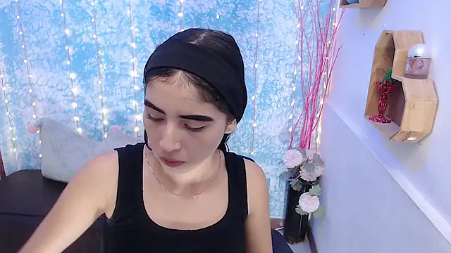 Melodi velasquez online show from April 2, 2026, 4:30 am