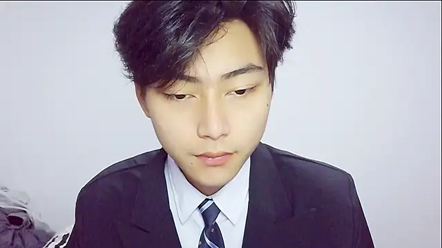 XX-XIUXIU online show from April 7, 2026, 1:13 pm