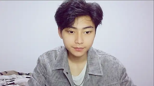 XX-XIUXIU online show from April 8, 2026, 1:01 pm