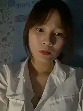 Snapshot of -Eidieea- chatting on April 1, 2026, 1:41 pm -Eidieea- online show from April 1, 2026, 1:41 pm