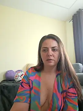 Snapshot of Arya_Malone chatting on July 6, 2026, 6:42 am Arya Malone online show from July 6, 2026, 6:42 am