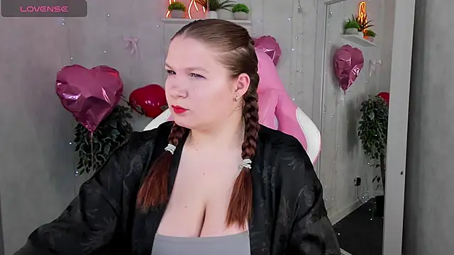 Snapshot of Virginia_Robinson chatting on April 2, 2026, 9:38 am Virginia Robinson online show from April 2, 2026, 9:38 am