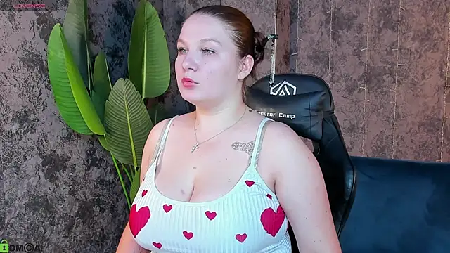 Snapshot of Virginia_Robinson chatting on June 7, 2026, 8:41 am Virginia Robinson online show from June 7, 2026, 8:41 am