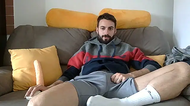 AmicisegretiITA online show from April 13, 2026, 11:58 am