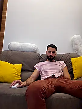 AmicisegretiITA online show from March 29, 2026, 8:10 pm