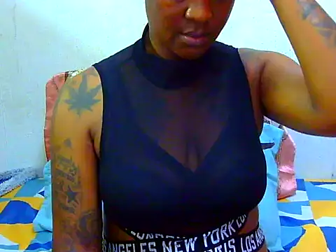 Tattooedgoddess33 online show from March 24, 2026, 9:15 pm