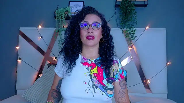 KatyraTaylor   online show from April 2, 2026, 8:04 pm