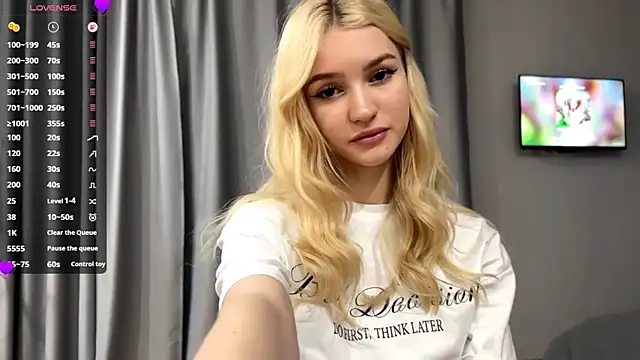 Snapshot of MelissaEvenns chatting on May 21, 2026, 2:47 pm MelissaEvenns online show from May 21, 2026, 2:47 pm