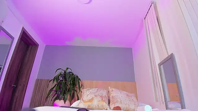 goddess curvyy online show from May 8, 2026, 11:36 am