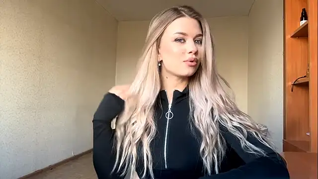 DeettaTolly online show from April 5, 2026, 7:37 am