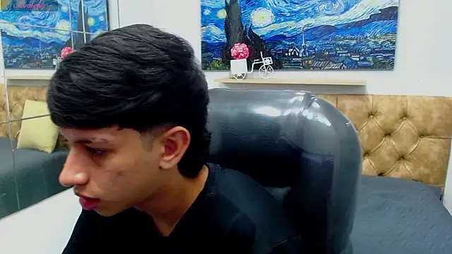 Snapshot of AdrianFranko chatting on March 30, 2026, 1:01 pm AdrianFranko online show from March 30, 2026, 1:01 pm