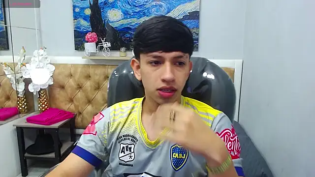 Snapshot of AdrianFranko chatting on April 14, 2026, 1:16 pm AdrianFranko online show from April 14, 2026, 1:16 pm