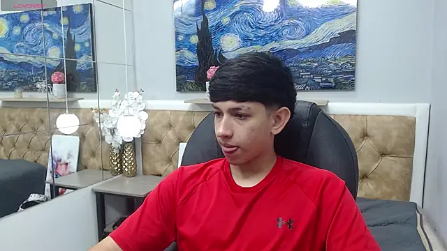 Snapshot of AdrianFranko chatting on April 24, 2026, 1:24 pm AdrianFranko online show from April 24, 2026, 1:24 pm