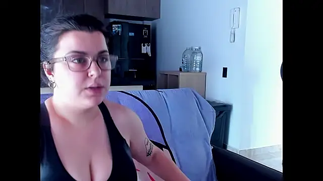 Snapshot of _Nova_Soft_ chatting on June 1, 2026, 7:35 pm Nova Soft online show from June 1, 2026, 7:35 pm