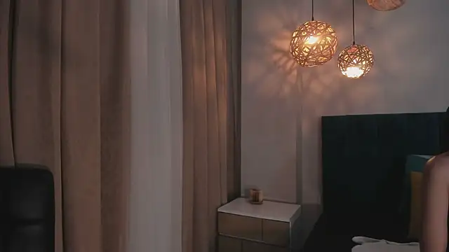 AnnieBlluee online show from March 27, 2026, 11:44 am