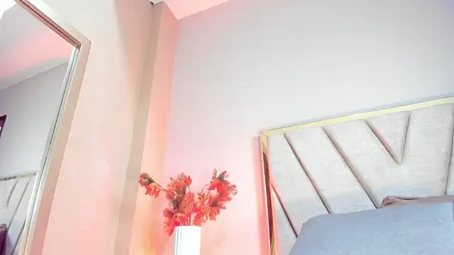 SamVegaa online show from April 9, 2026, 6:19 am