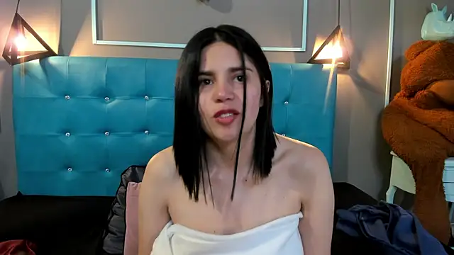 Cata black online show from May 10, 2026, 8:44 pm