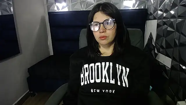 Cata black online show from April 14, 2026, 12:54 pm