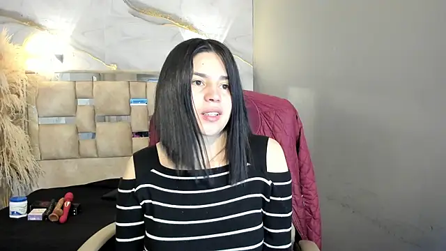 Cata black online show from May 27, 2026, 12:34 pm
