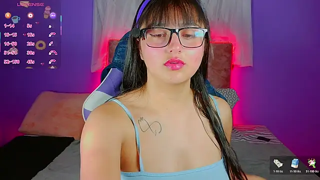 1 Scarllet  online show from April 3, 2026, 10:11 am