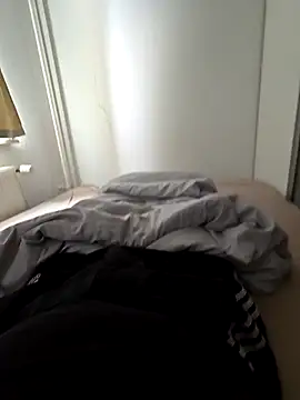 OssiBigCum online show from April 4, 2026, 10:11 am