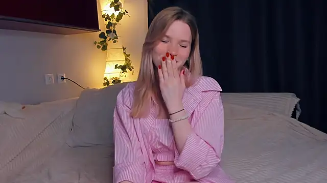 DelmaLasky online show from April 8, 2026, 12:28 pm