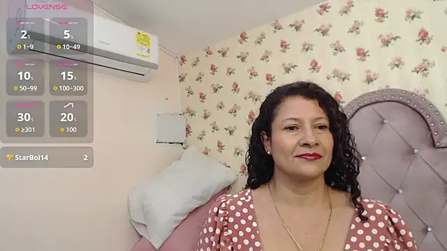 Snapshot of crystal_watson0 chatting on April 27, 2026, 1:20 pm crystal watson0 online show from April 27, 2026, 1:20 pm