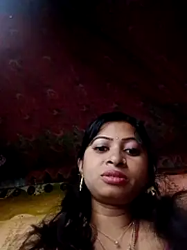 sexymoon2233 online show from April 14, 2026, 5:34 am