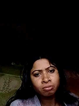 sexymoon2233 online show from April 7, 2026, 11:23 am