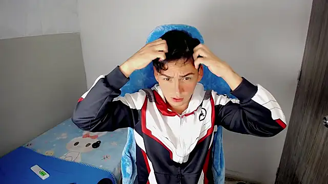 Mathias twinkk online show from March 27, 2026, 8:54 pm