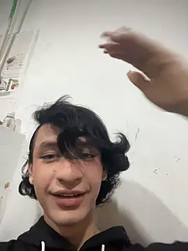 Snapshot of Emmyy_Fantasy chatting on April 12, 2026, 11:41 pm Emmyy Fantasy online show from April 12, 2026, 11:41 pm