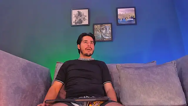 ReubenandScott online show from April 2, 2026, 11:44 pm