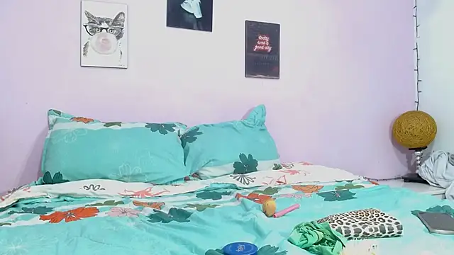 Snapshot of aisha_laurent chatting on March 24, 2026, 12:16 pm aisha laurent online show from March 24, 2026, 12:16 pm