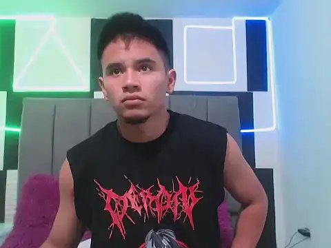 Snapshot of adonis_latin_19 chatting on April 18, 2026, 3:20 am adonis latin 19 online show from April 18, 2026, 3:20 am