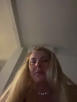 Maria3879 online show from March 20, 2026, 1:39 am