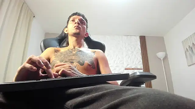 Hot Gaara  online show from April 11, 2026, 9:02 am