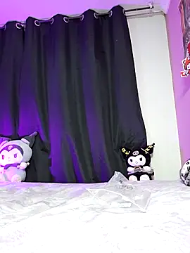 dark nina   online show from March 18, 2026, 3:53 am