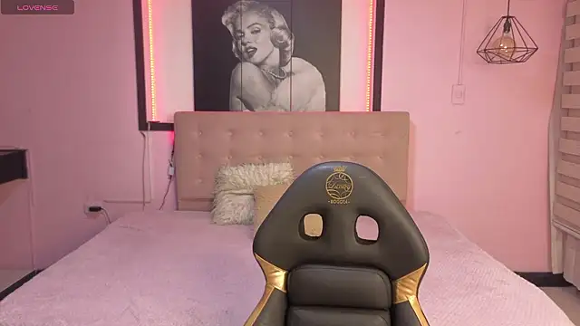 Milly 1 x online show from March 24, 2026, 6:08 pm