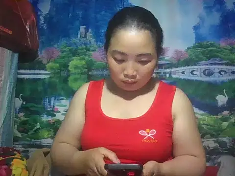 Huemy098 online show from April 3, 2026, 11:11 pm